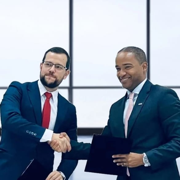 iib África Ocidental e a Bolsa de Dívida e Valores de Angola assinaram um MoU